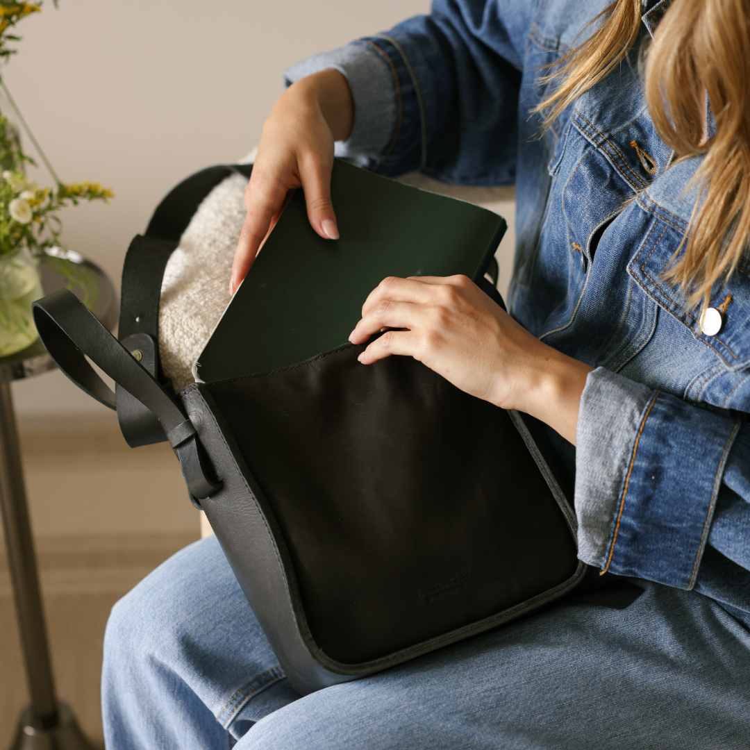 Abel Compact Bucket Shoulder Bag Tote Bags