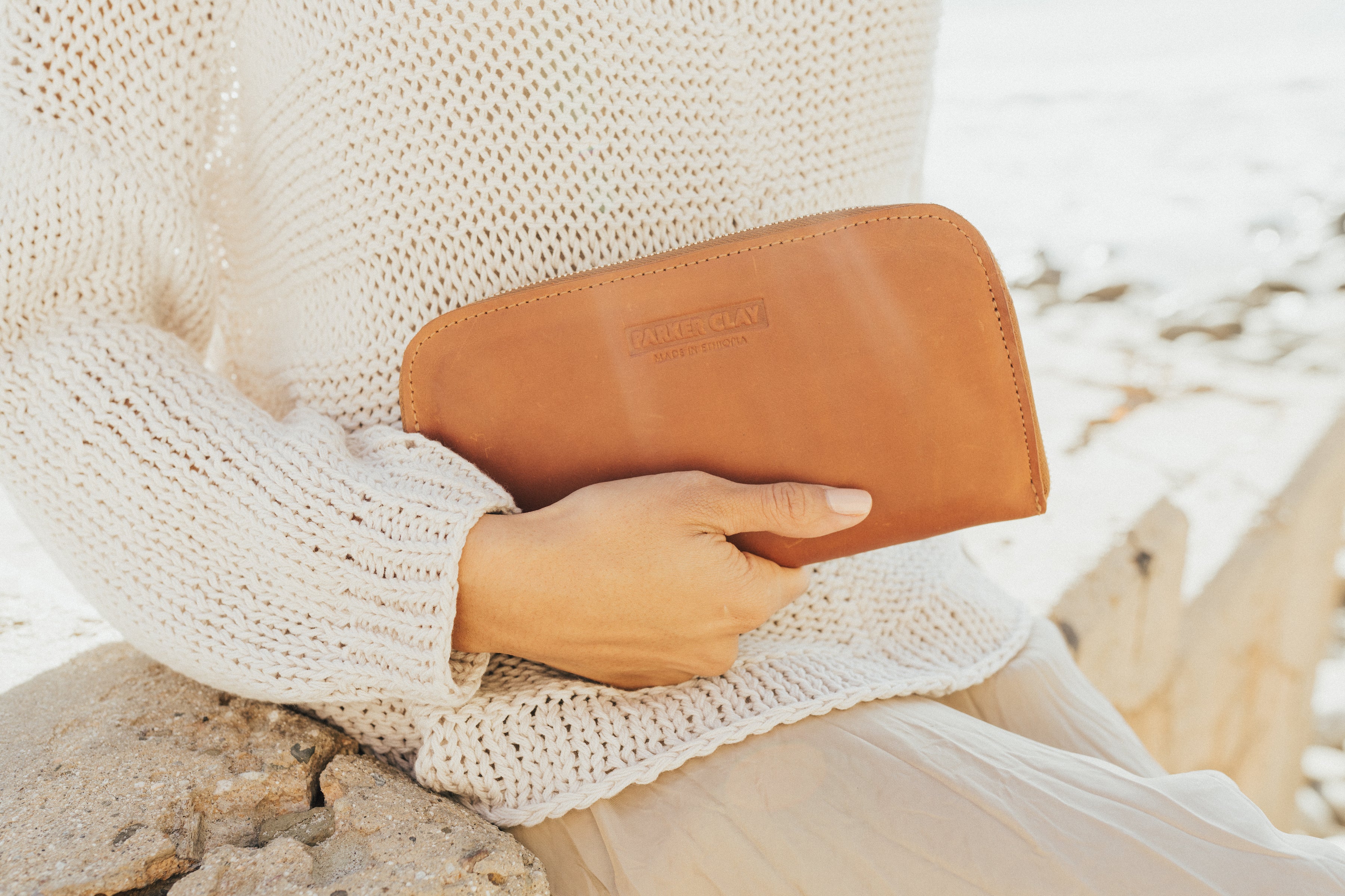 Women's Leather Wallets & Pouches